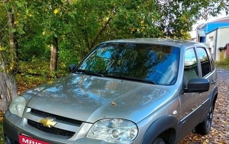 Chevrolet Niva I рестайлинг, 2018 год, 780 000 рублей, 4 фотография