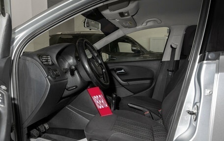Volkswagen Polo VI (EU Market), 2016 год, 900 000 рублей, 16 фотография
