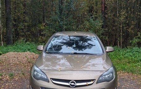 Opel Astra J, 2012 год, 680 000 рублей, 1 фотография