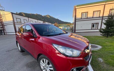Hyundai ix35 I рестайлинг, 2011 год, 1 350 000 рублей, 2 фотография