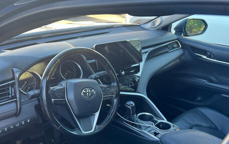Toyota Camry, 2021 год, 2 650 000 рублей, 5 фотография