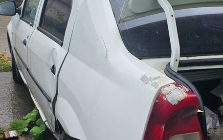Renault Logan I, 2011 год, 120 000 рублей, 4 фотография