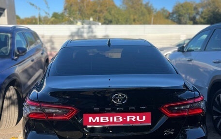 Toyota Camry, 2021 год, 2 650 000 рублей, 3 фотография