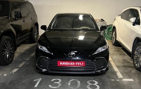 Toyota Camry, 2021 год, 2 650 000 рублей, 2 фотография