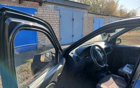 Renault Logan I, 2007 год, 255 000 рублей, 17 фотография