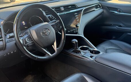 Toyota Camry, 2018 год, 2 500 000 рублей, 2 фотография