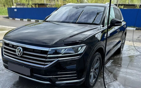 Volkswagen Touareg III, 2019 год, 4 100 000 рублей, 5 фотография