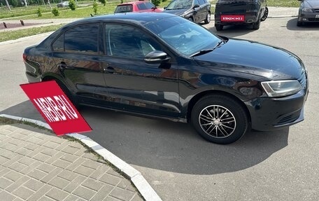 Volkswagen Jetta VI, 2013 год, 780 000 рублей, 2 фотография