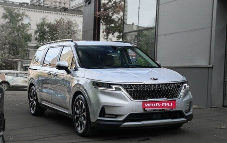 KIA Carnival, 2020 год, 3 750 000 рублей, 3 фотография