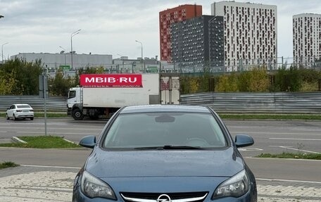 Opel Astra J, 2013 год, 750 000 рублей, 2 фотография