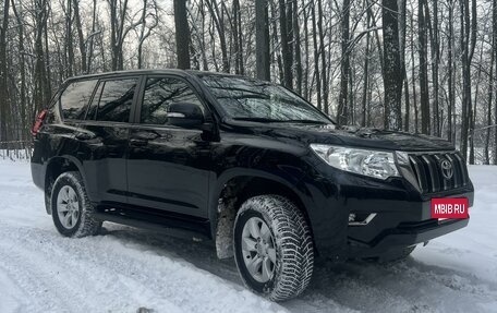 Toyota Land Cruiser Prado 150 рестайлинг 2, 2021 год, 5 999 999 рублей, 17 фотография