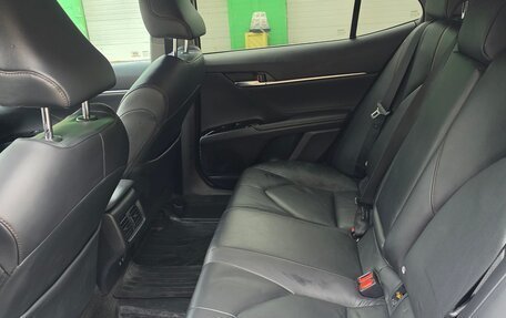 Toyota Camry, 2019 год, 2 550 000 рублей, 9 фотография