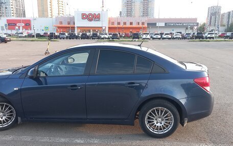 Chevrolet Cruze II, 2011 год, 620 000 рублей, 4 фотография