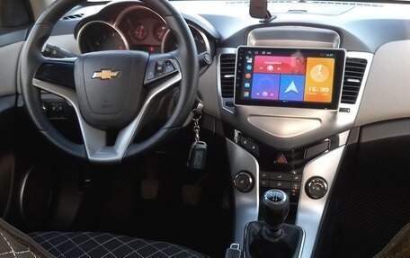 Chevrolet Cruze II, 2011 год, 620 000 рублей, 7 фотография