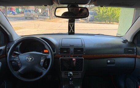 Toyota Avensis III рестайлинг, 2006 год, 570 000 рублей, 13 фотография