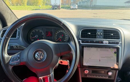Volkswagen Polo VI (EU Market), 2012 год, 750 000 рублей, 27 фотография