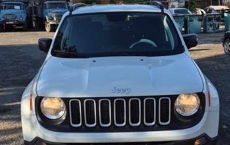 Jeep Renegade I рестайлинг, 2018 год, 1 600 000 рублей, 1 фотография