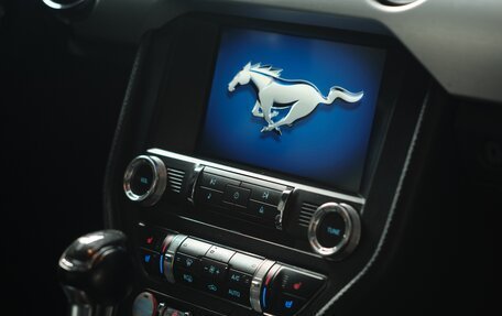 Ford Mustang VI рестайлинг, 2017 год, 2 750 000 рублей, 13 фотография