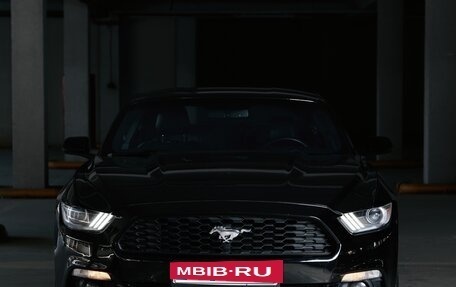 Ford Mustang VI рестайлинг, 2017 год, 2 750 000 рублей, 10 фотография