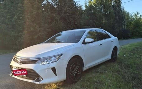 Toyota Camry, 2016 год, 2 135 000 рублей, 9 фотография