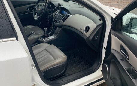 Chevrolet Cruze II, 2012 год, 660 000 рублей, 9 фотография