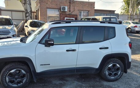 Jeep Renegade I рестайлинг, 2018 год, 1 600 000 рублей, 10 фотография