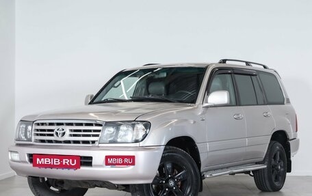 Toyota Land Cruiser 100 рестайлинг 2, 2003 год, 2 149 000 рублей, 4 фотография