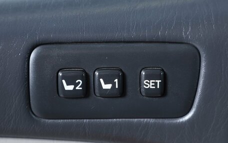 Toyota Land Cruiser 100 рестайлинг 2, 2003 год, 2 149 000 рублей, 16 фотография
