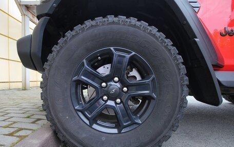 Jeep Wrangler, 2020 год, 4 995 000 рублей, 27 фотография