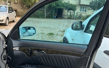 Mercedes-Benz E-Класс, 2003 год, 1 550 000 рублей, 6 фотография