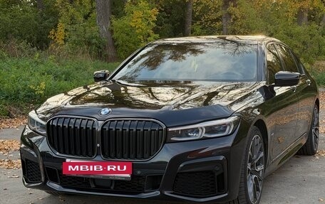 BMW 7 серия, 2019 год, 7 890 000 рублей, 2 фотография