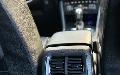 Volkswagen Tiguan II, 2020 год, 2 280 000 рублей, 17 фотография