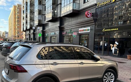 Volkswagen Tiguan II, 2020 год, 2 280 000 рублей, 30 фотография