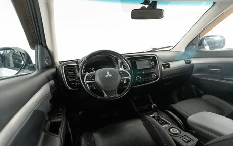 Mitsubishi Outlander III рестайлинг 3, 2013 год, 1 450 000 рублей, 7 фотография
