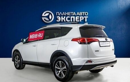 Toyota RAV4, 2019 год, 2 550 000 рублей, 6 фотография