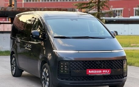 Hyundai Staria, 2022 год, 4 490 000 рублей, 2 фотография