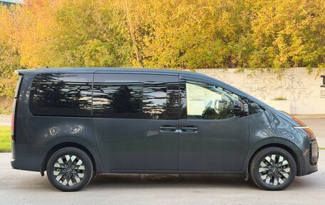 Hyundai Staria, 2022 год, 4 490 000 рублей, 8 фотография