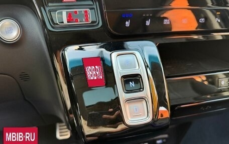 Hyundai Staria, 2022 год, 4 490 000 рублей, 20 фотография