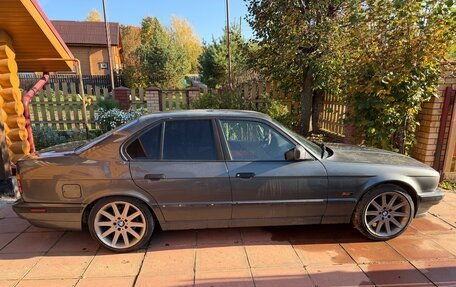 BMW 5 серия, 1989 год, 730 000 рублей, 4 фотография
