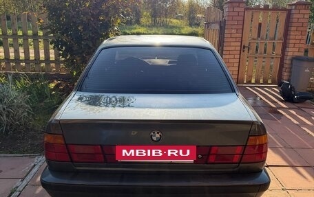 BMW 5 серия, 1989 год, 730 000 рублей, 2 фотография