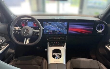 Mercedes-Benz GLB, 2026 год, 7 850 000 рублей, 5 фотография