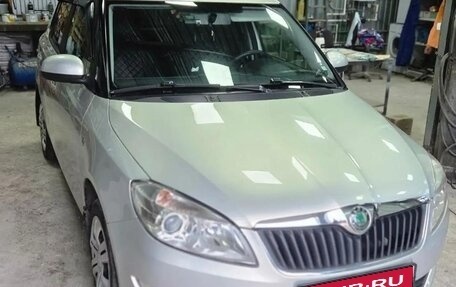 Skoda Fabia II, 2012 год, 1 000 000 рублей, 1 фотография