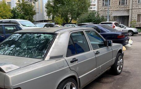 Mercedes-Benz 190 (W201), 1986 год, 152 000 рублей, 3 фотография