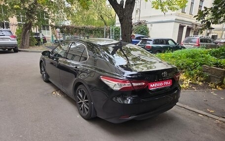 Toyota Camry, 2021 год, 3 250 000 рублей, 1 фотография