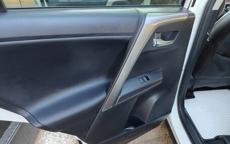 Toyota RAV4, 2017 год, 2 560 000 рублей, 19 фотография