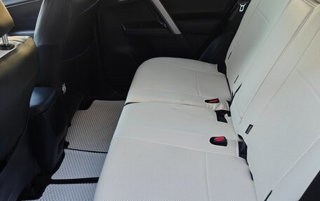 Toyota RAV4, 2017 год, 2 560 000 рублей, 24 фотография