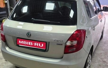 Skoda Fabia II, 2012 год, 1 000 000 рублей, 3 фотография