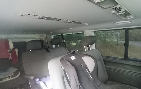 Volkswagen Caravelle T5, 2007 год, 1 400 000 рублей, 11 фотография