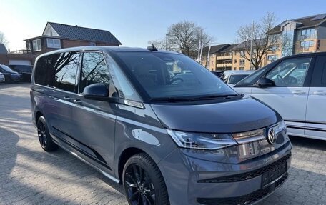 Volkswagen Multivan, 2026 год, 8 280 000 рублей, 2 фотография