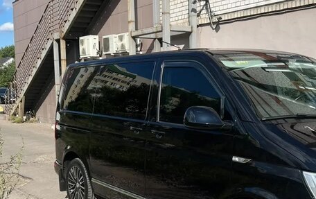 Volkswagen Multivan T6 рестайлинг, 2016 год, 3 899 999 рублей, 3 фотография